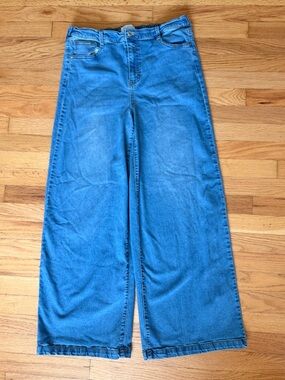 Celebrity Pink High-Rise Wide Leg Jeans in Blue Denim